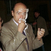 http://www.heudre.fr/images/blog/2007-05-19/Juppe.jpg